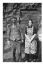 Hilbert Jonkman en Anna Geertje (Anna) Otten, foto wsch. genomen bij hun boerderij in Pesse